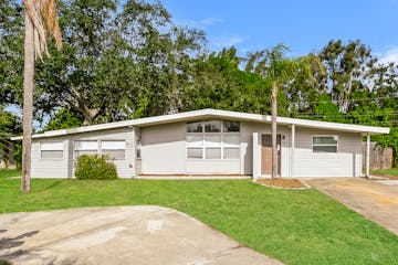 3521 Schwalbe Dr Sarasota, FL 34235